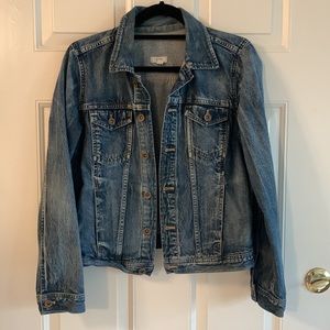 Madewell Jean denim jacket classic distressed